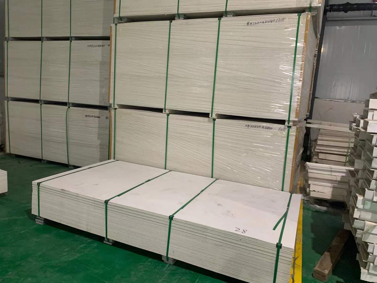 朗晧防火板 專業(yè)制造商，構(gòu)筑安全防線